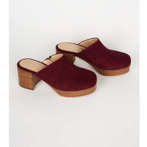 Gorgeous Intentionally Blank Clogs in Raspberry - only worn once!